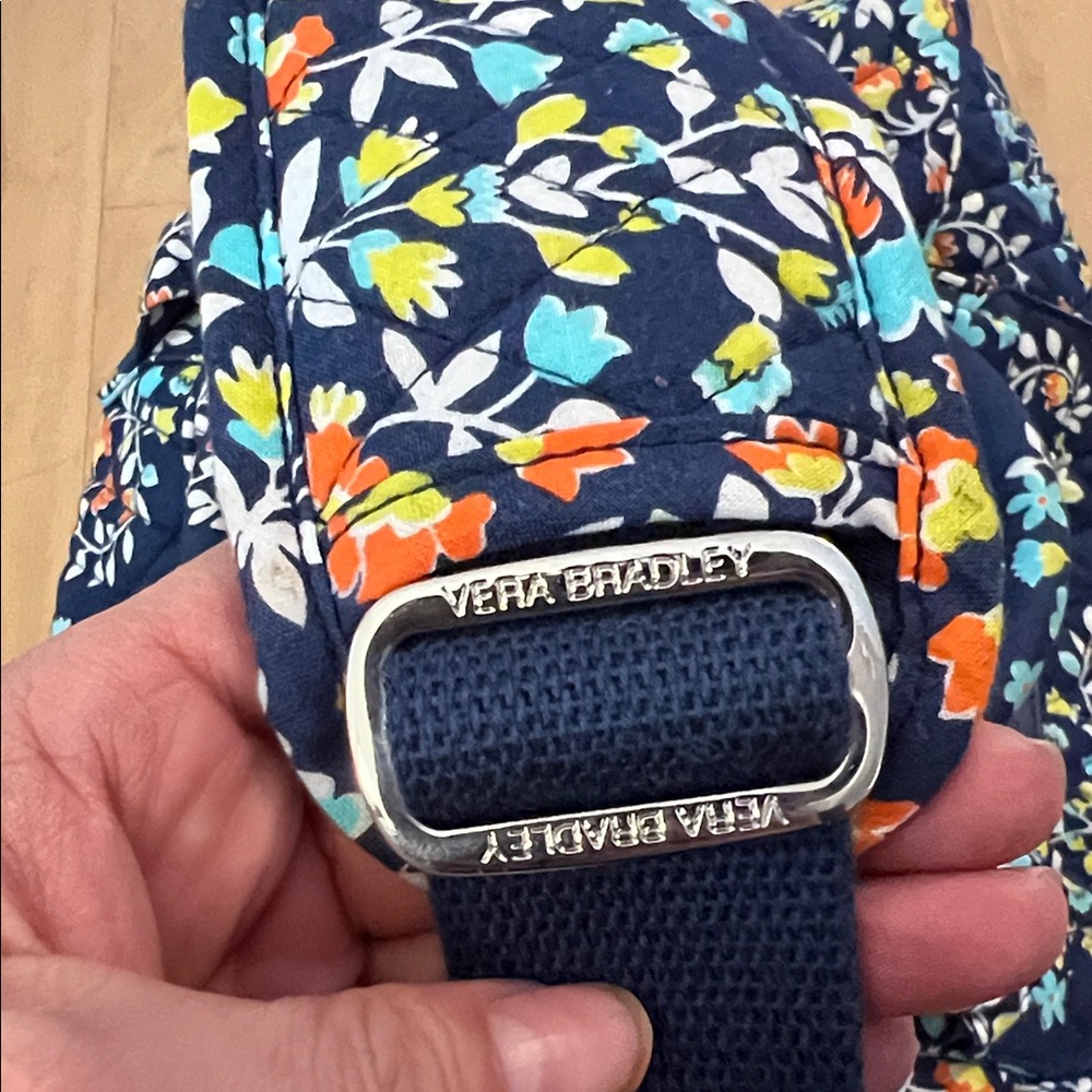 Vera Bradley retired "Chandelier Floral" pattern - Picture 6 of 15